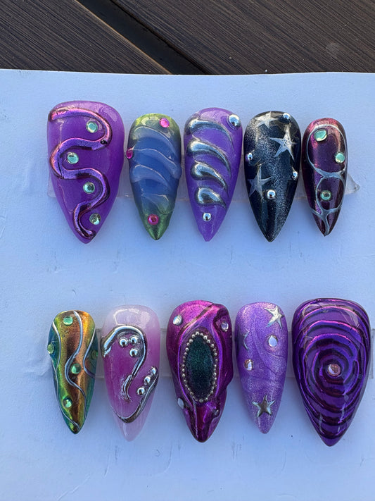 "All day I Dream" Press on Nail Set /Stilleto Medium (SIZE M)