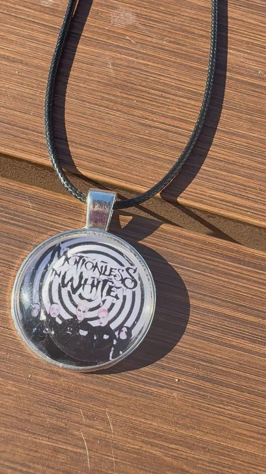 Motionless in White chocker necklace